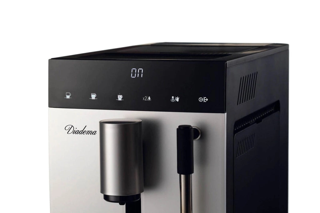 Ariete 1452 Diadema, Macchina da caffè automatica, 1350W, 19 bar di pressione, Per caffè, americano e acqua calda, Dispositivo Cappuccino, Display LED, Erogatore Regolabile, Silver