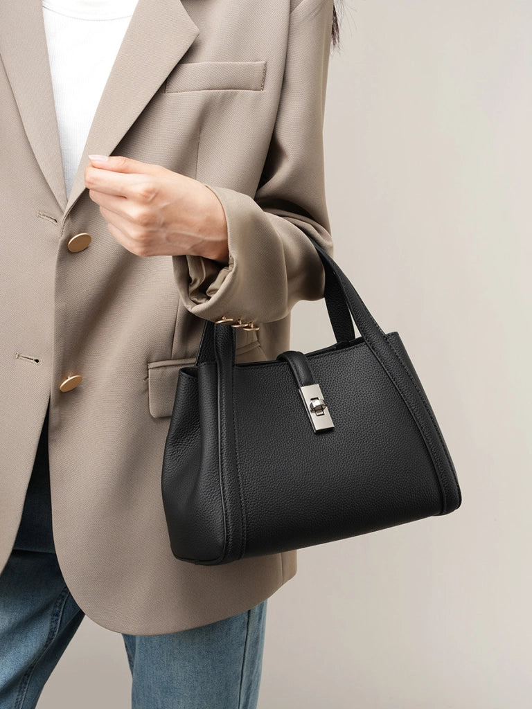 Borsa a tracolla da donna Lady in pelle di vacchetta nera