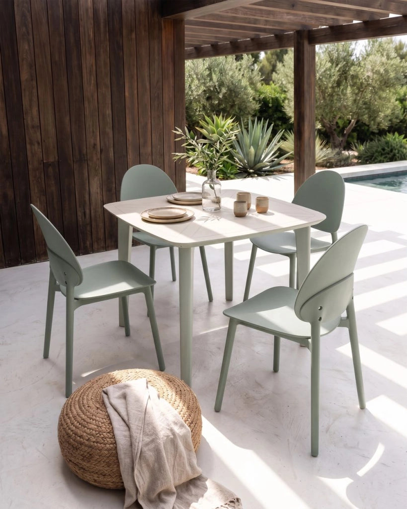 Set di 4 sedie da pranzo in plastica verde menta per interni ed esterni senza braccioli stile classico minimalista
