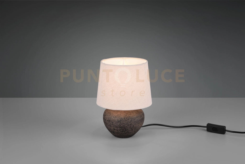LOU LAMPADA DA TAVOLO BASE CERAMICA MARRONE ANTICATA CON PARALUME SABBIA H. 25CM ATTACCO E14