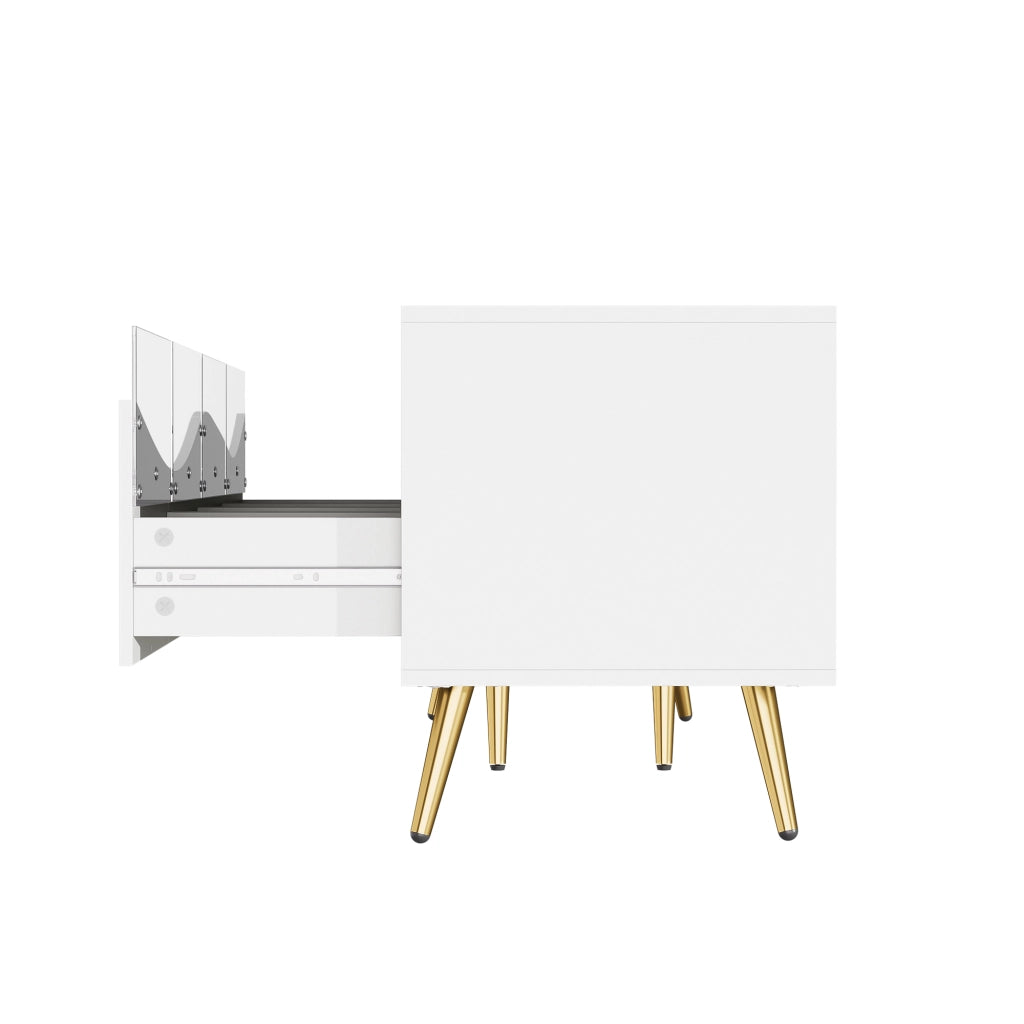 Mobile TV con LED Bluetooth; Frontali in Vetro; Piedini in Metallo Dorato e 2 Passacavi; in MDF; Bianco; 180??40??50 cm