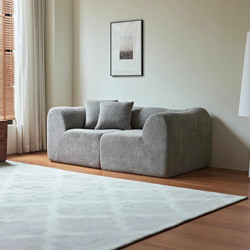 Divano a 2 posti in velluto con cuscini e base antiscivolo, design compatto per soggiorno e ufficio grigio