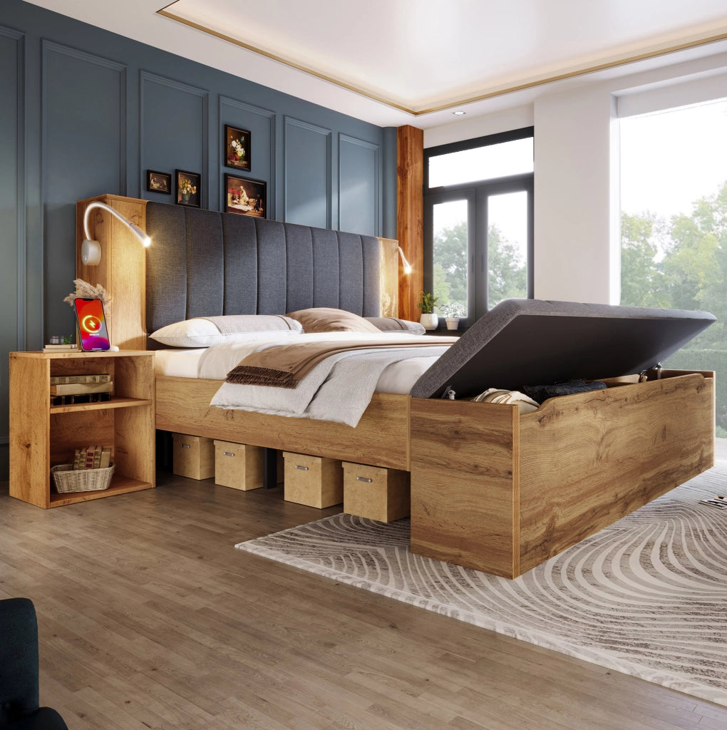 Letto matrimoniale 160x200 cm in legno effetto rovere con testiera reclinabile; luci LED USB; comodini; panca contenitore e materasso
