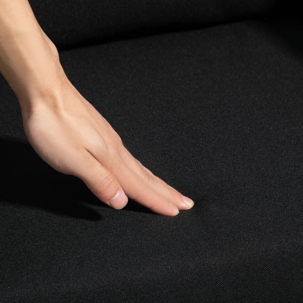 Sedia lounge imbottita girevole 360° con altezza regolabile, braccioli e supporto lombare, nera