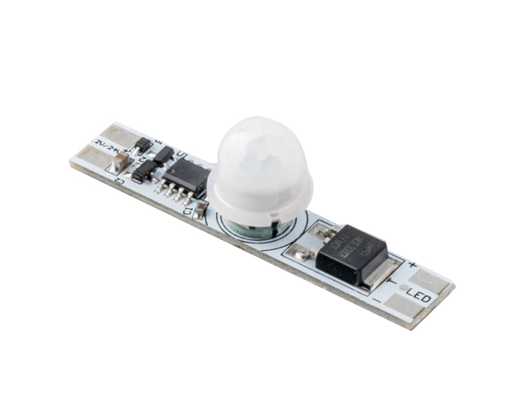 STRIP-PIRSENSOR SCHEDA SENSORE MOVIMENTO PIR PER STRIP INPUT DC12V-24V OUTPUT DC12V-24V 60 E 120W 5A MAX 4,7X1,2X0,9CM