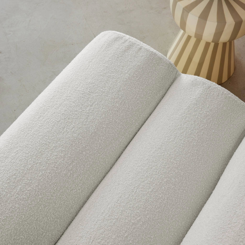 Poltrona bouclé testurizzata, bianco