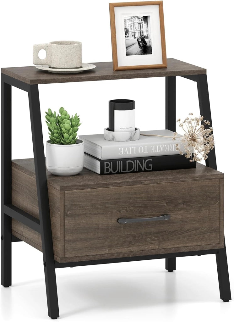 Comodino Moderno 45 x 35 x 52,5 cm, Tavolino da Letto a 3 Livelli con Ripiano Aperto e Telaio in Metallo Robusto per Camera da Letto, Ufficio e Soggiorno, Grigio