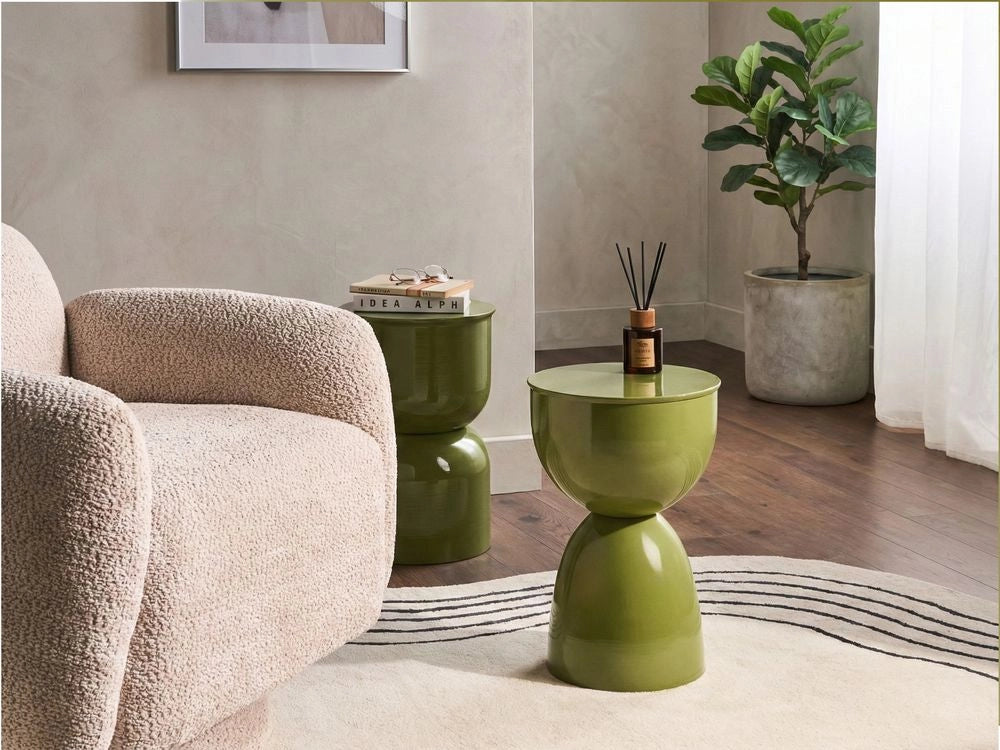 Tavolino Accent in ferro verniciato verde oliva per soggiorno e camera da letto