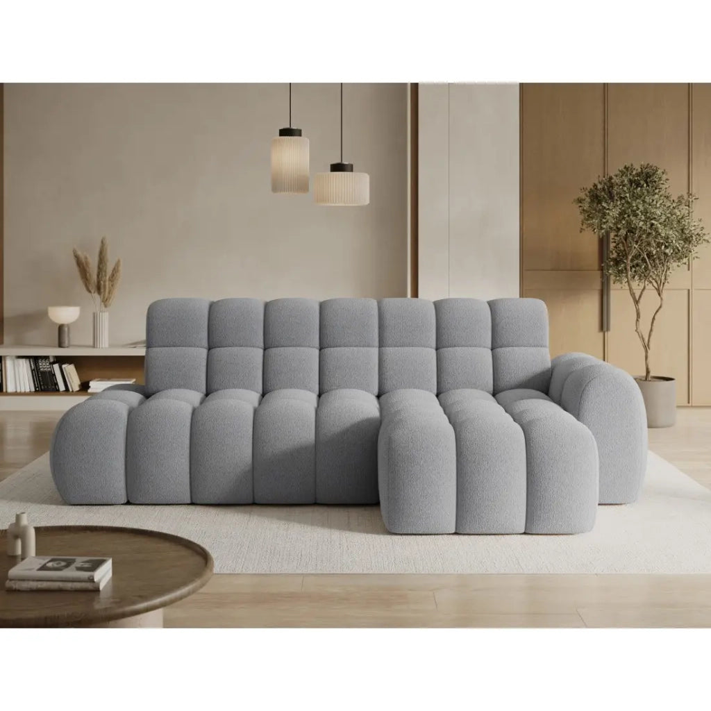 Divano ad angolo trasformabile BULLA 3 posti grigio – tessuto bouclé con estensione del sedile elettrica