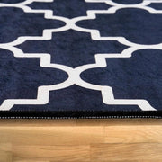 Tappeto moderno geometrico a bassa pressione con design nero e bianco antiscivolo per corridoio, 120 x 200 cm.