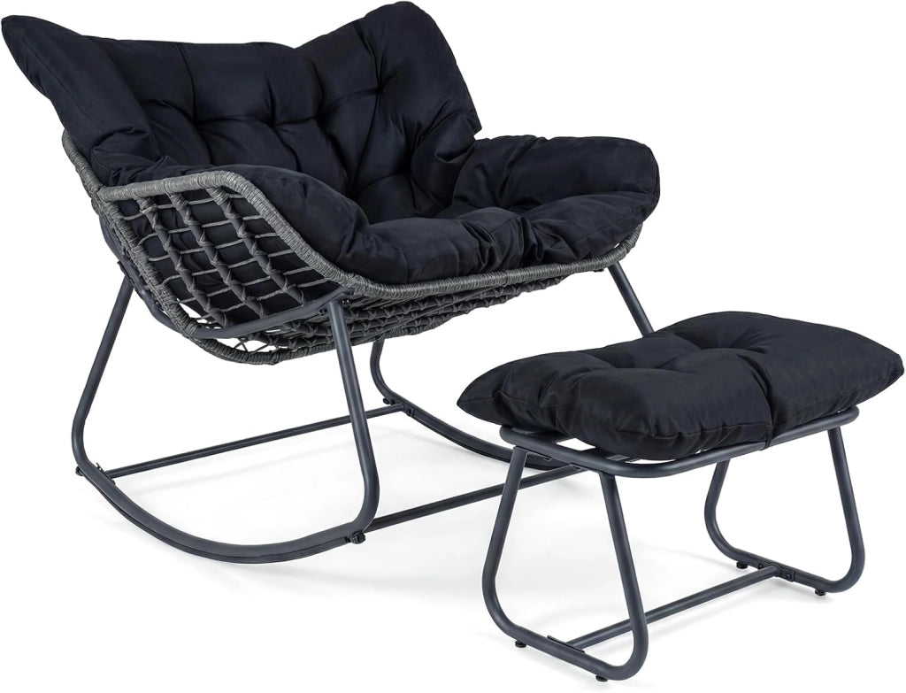 Sedia a Dondolo da Interno ed Esterno, Poltrona a Dondolo con Poggiapiedi e Cuscini Rimovibili, Poltrona Relax in Rattan con Telaio in Metallo per Soggiorno e Giardino, Portata 150 kg (Nero)