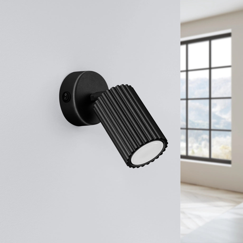 Applique moderna nera orientabile GU10 con interruttore GRAVIO