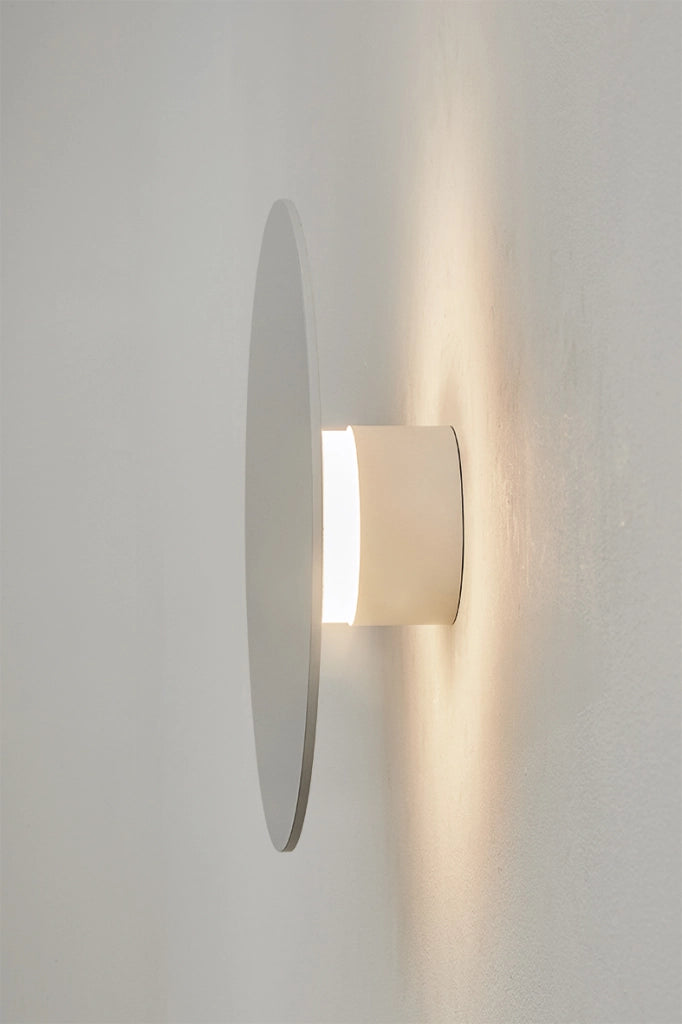 SOLARIS – Applique di Design 12W 3000K Oro Diametro 11cm, CRI90, IP20, Dimmerabile a Taglio di Fase - Rossini Group