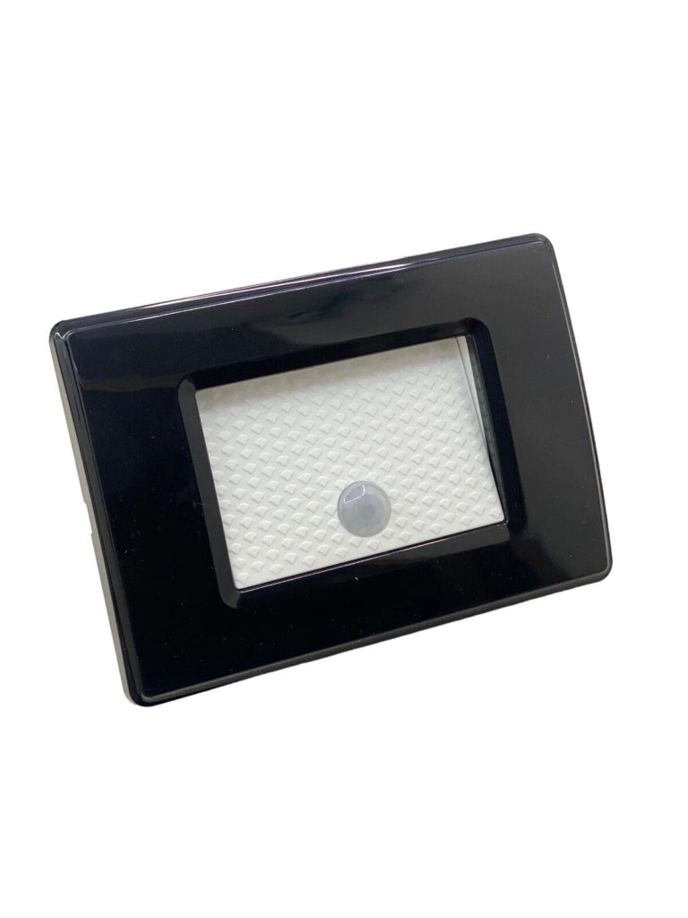 Faretto segnapasso led da parete con sensore movimento compatibile scatola 503 Bianco luce calda