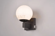 KULA APPLIQUE BAGNO METALLO NERO E VETRO BIANCO CON INTERRUTTORE IP44 H. 20CM 1 LUCE ATTACCO E14