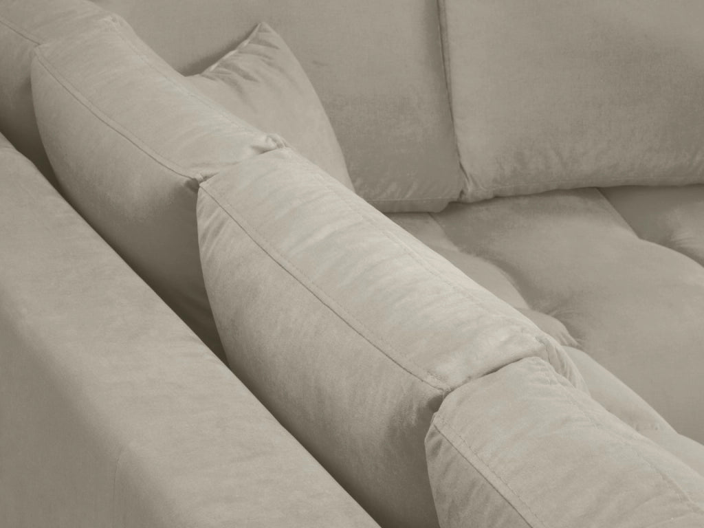 Cosmopolitan Design - Divano angolare destro "Hastings" 5 posti in velluto beige 