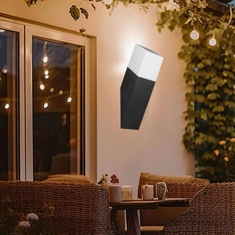Trade Shop - Applique A Muro Obliquo Esterno Attacco E27 In Alluminio Lampada Parete Ip44 B250 - Nero