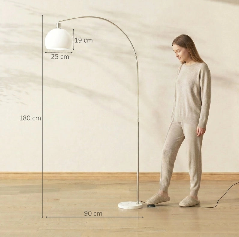 Lampada da terra bianca con base in marmo e interruttore a pedale