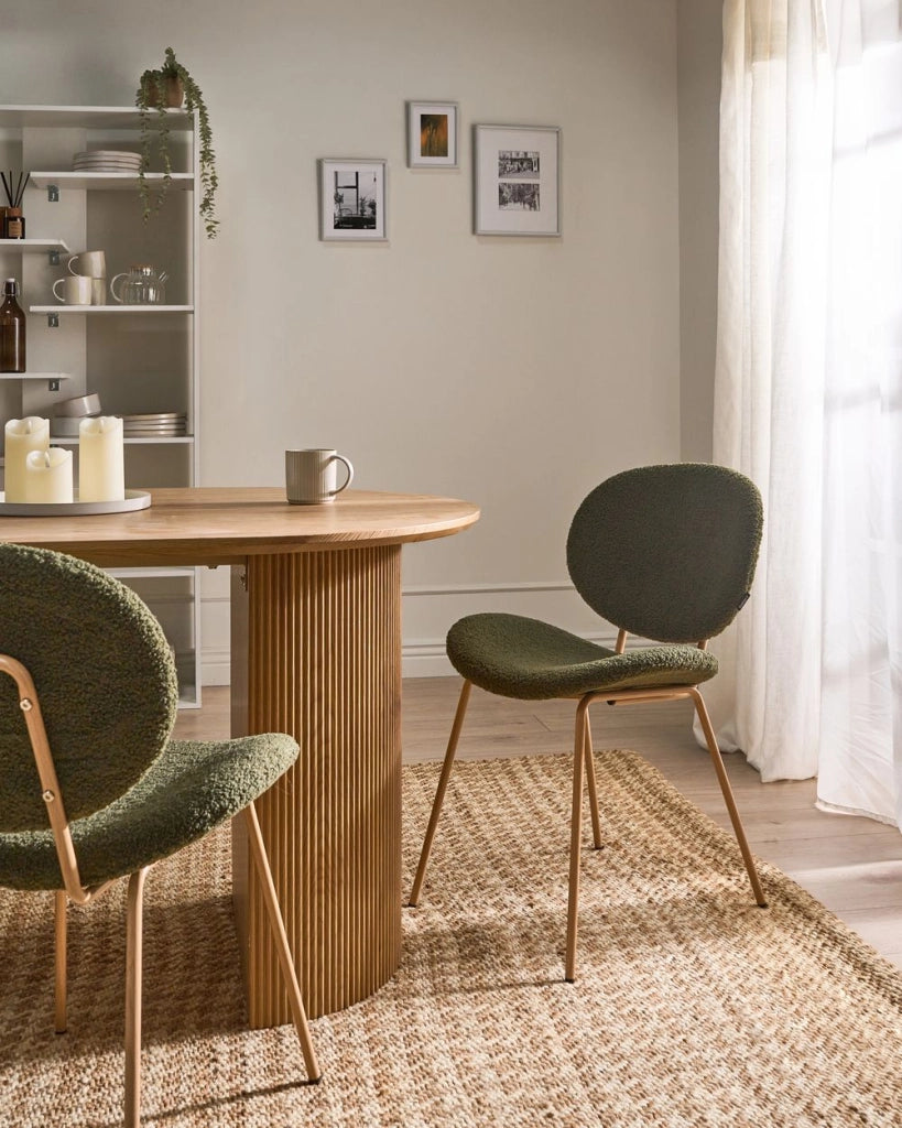 Set di 2 sedie Boucle con gambe effetto legno senza braccioli e tappi per gambe design retrò sedute da sala da pranzo verde scuro