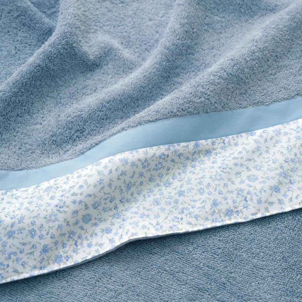 Set Spugna 4 Pezzi Asciugamani Viso + Ospite con Balza Stampata Garrini Emily Azzurro