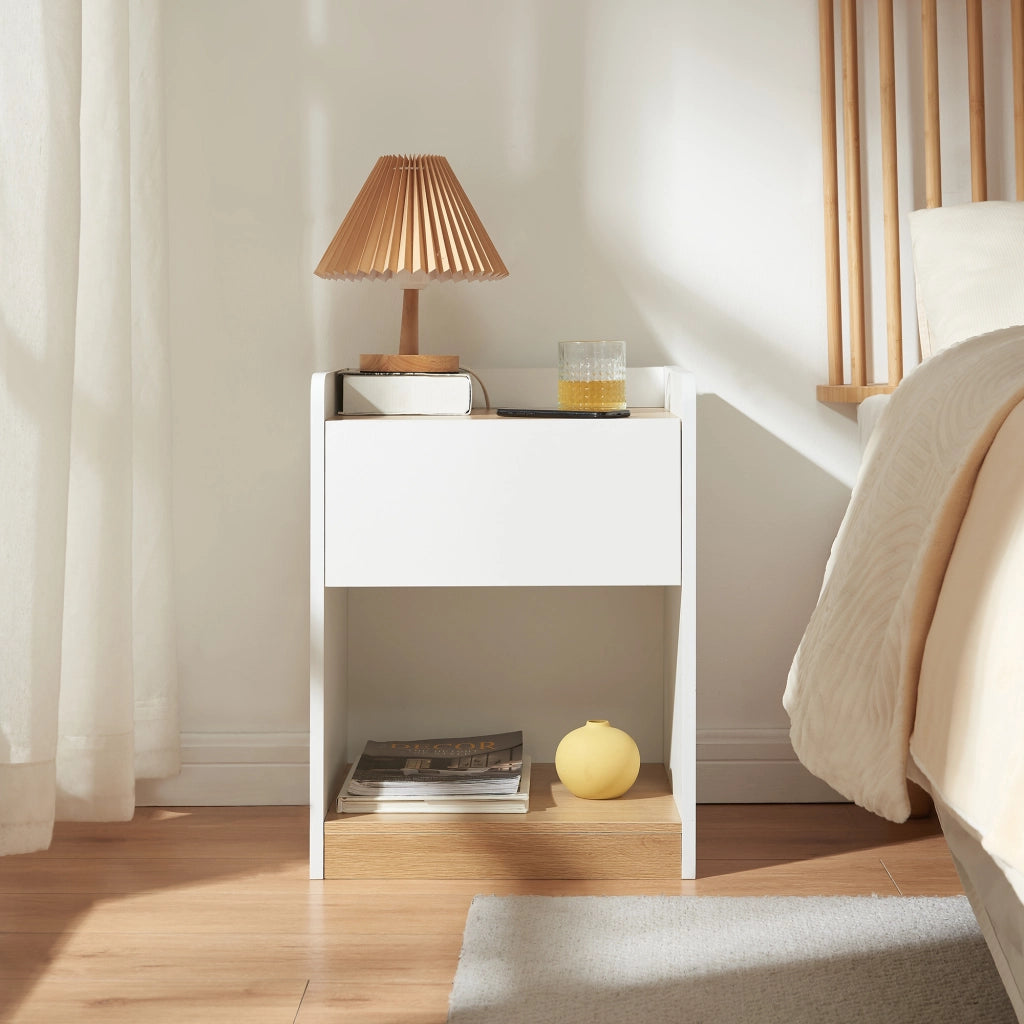 Comodino Kuorshare Mobiletto Laterale con Cassetto e Vano Aperto 55 x 42 x 37 cm - Bianco/Effetto Rovere [en.casa]