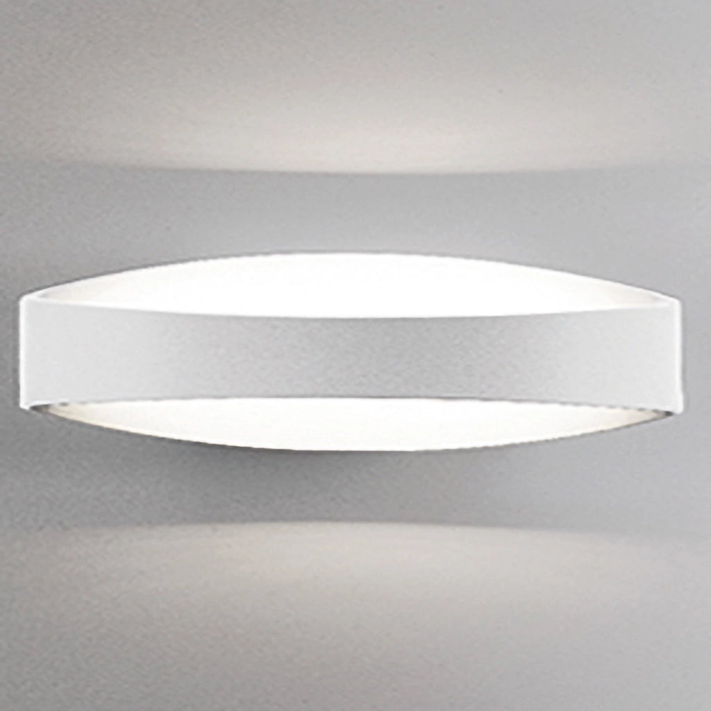 Bridge Lampada da parete LED moderna in alluminio bianco opaco 18W 3000K, design elegante per illuminazione d'interni, dimensioni 44x10x11 cm