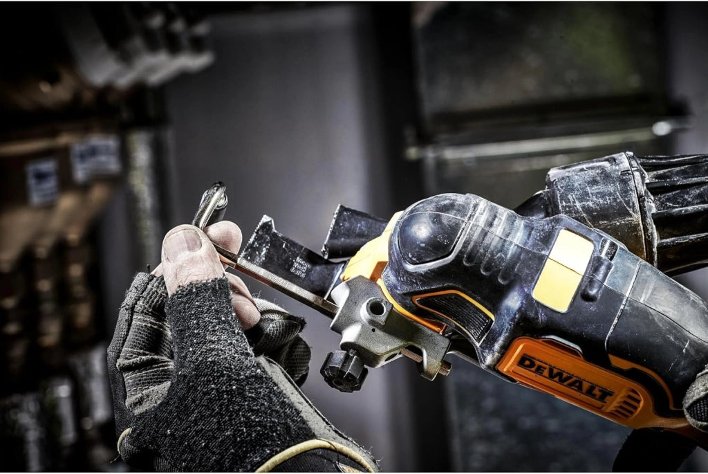 DEWALT DCS355M2-QW Utensile Multifunzione 18V, 2 batterie 4.0 Ah, Valigetta TSTAK