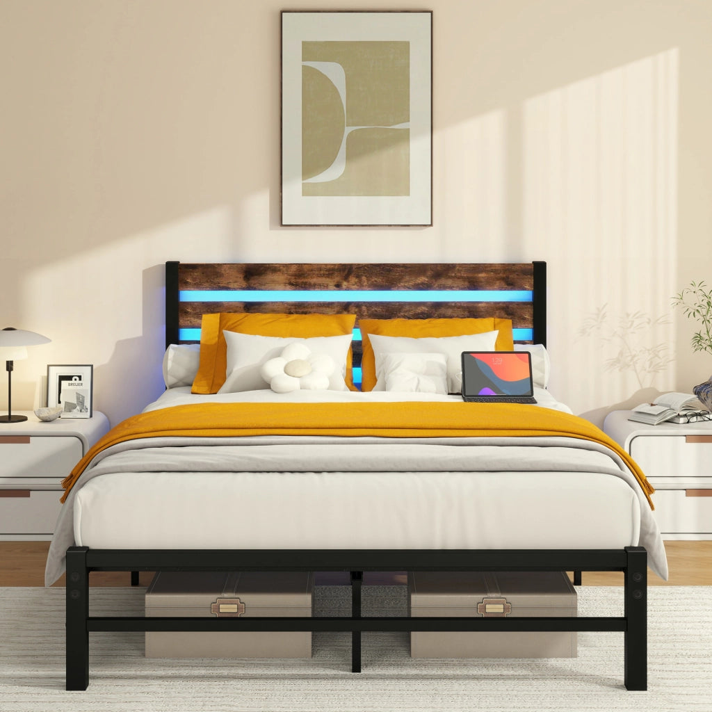 Letto 120x200 cm con LED RGB, testiera in MDF e struttura in metallo