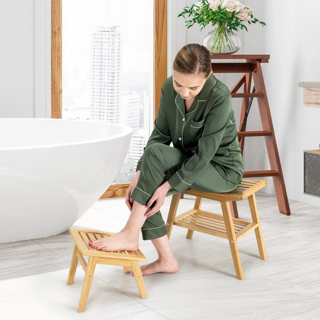Set sgabello di bamb¨´ per doccia e poggiapiedi, Sgabello doccia con ripiano sottostante per bagno Naturale-Sedie per doccia