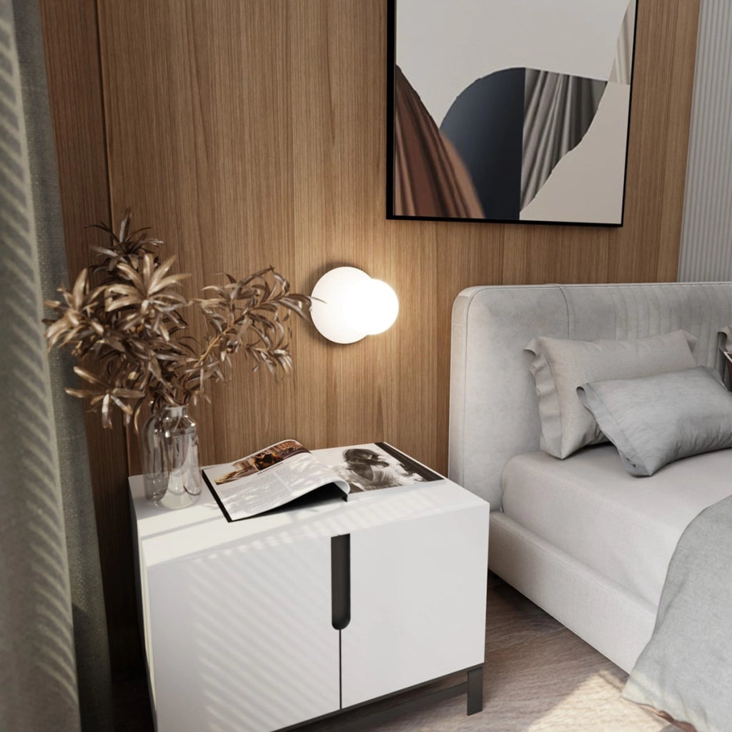 Lampada a parete Oslo in acciaio bianco con diffusore opalino
