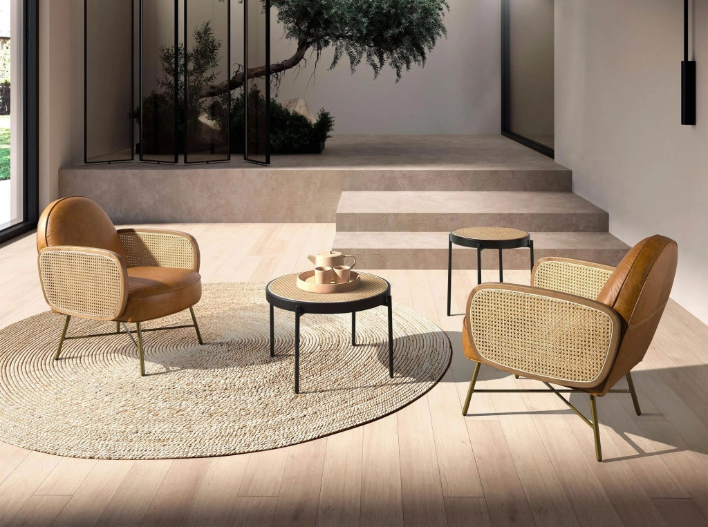 Tavolo angolare rotondo in rattan, legno nero e acciaio nero