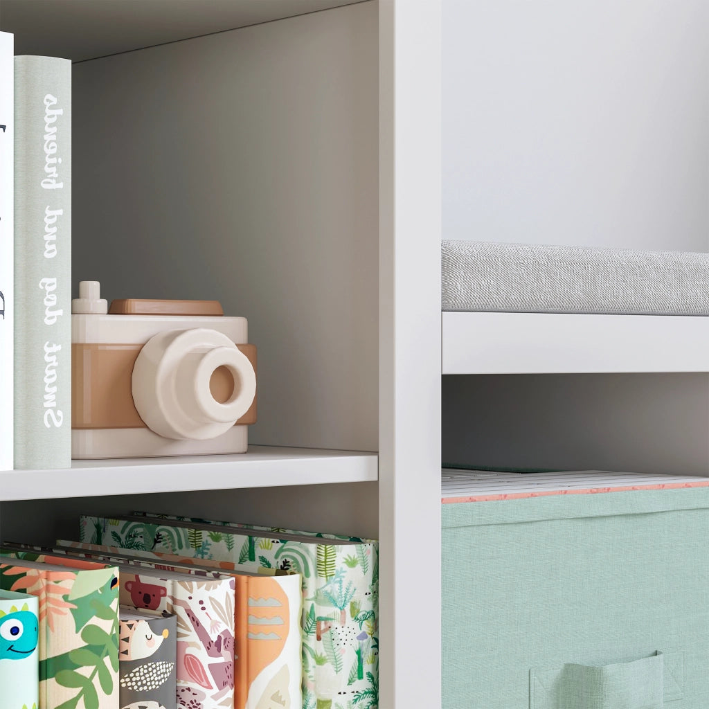 Scaffale per Cameretta Høylandet con Panca Scomparti e Scatole 76 x 112 x 40 cm - Bianco / Verde Menta [en.casa]