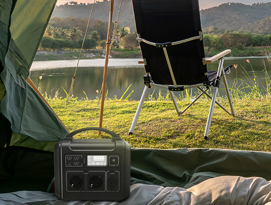 EZVIZ  PS300, stazione di alimentazione portatile, capacit√† 313Wh, 4 ingressi, display smart, ricarica con pannello solare (non incluso)