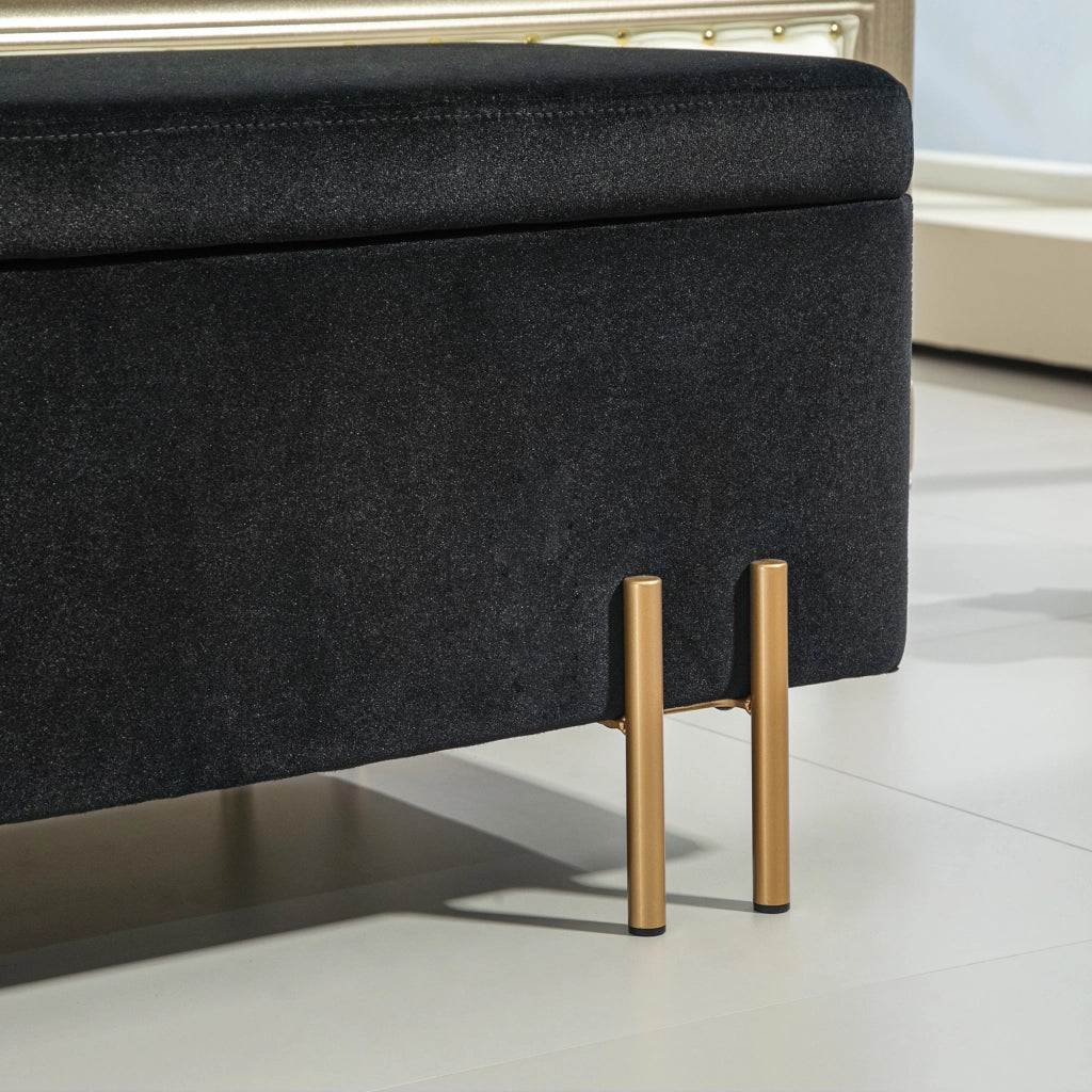Panca contenitore in legno con ampio vano, seduta imbottita in poliestere soft-touch e finitura nera
