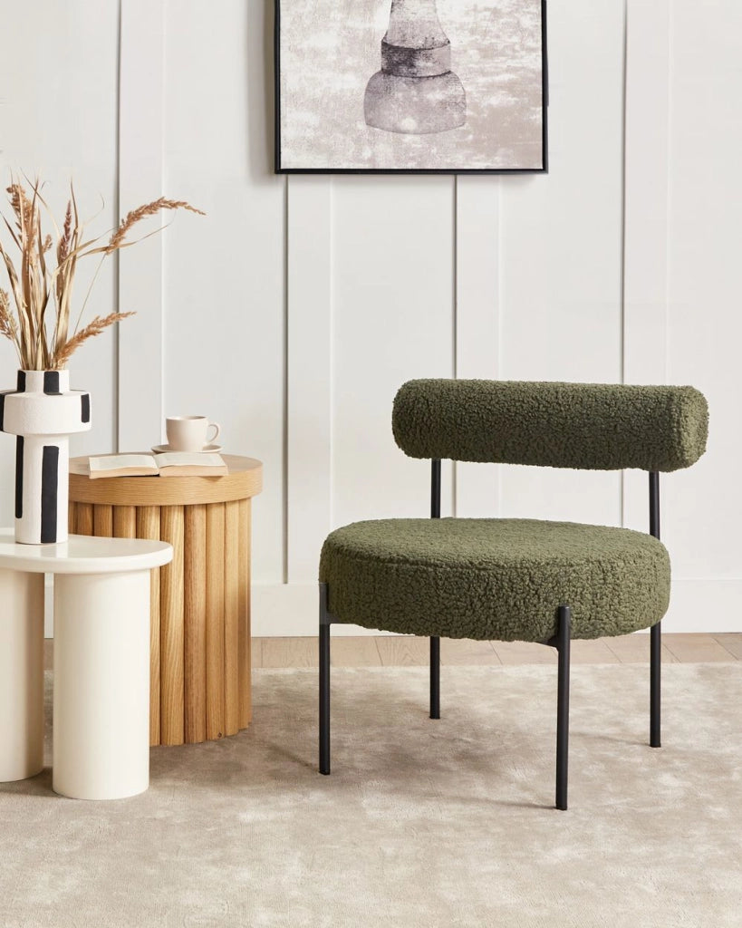 Sedia senza braccioli con sedile rotondo con rivestimento in tessuto bouclé verde soggiorno stile vintage