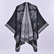 Nuovo scialle/mantella in jacquard di cashmere alla moda con spacchi, spesso e ampio, da donna.