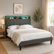 Letto matrimoniale imbottito con testiera contenitore e LED 140x200 cm; grigio