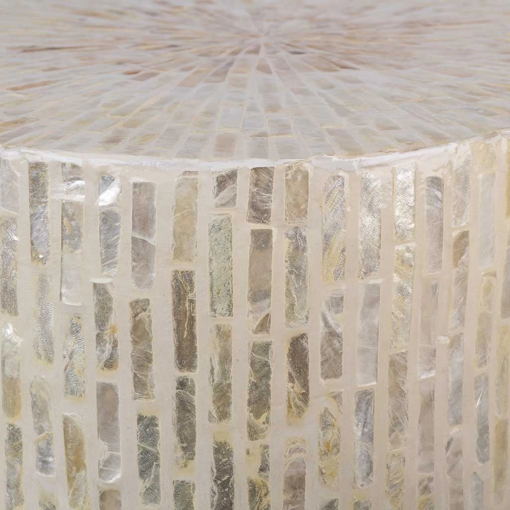 Sgabello in legno finito in capiz grigio 40x40x50h cm