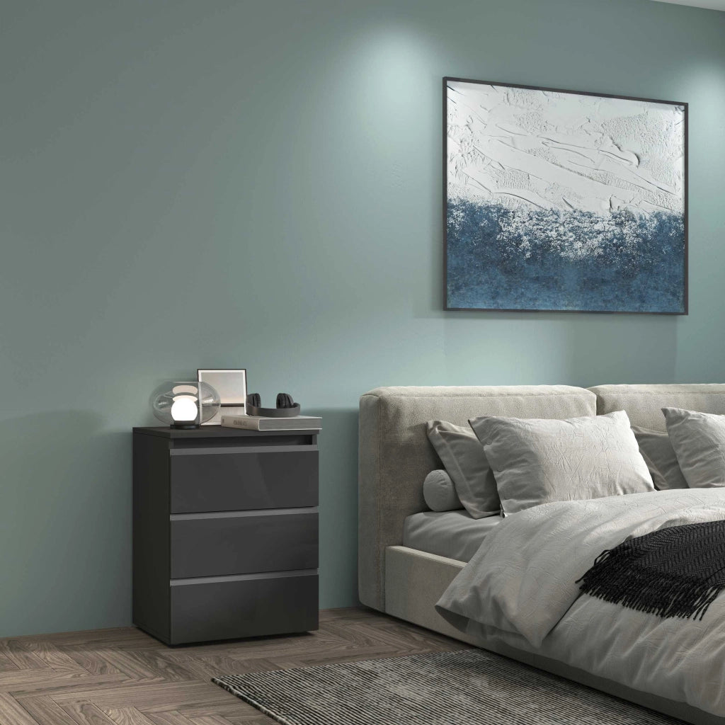 WHOUS Comodino MAGIC con Luce LED Bianca 50x40x65 cm - Comodino Moderno con 3 Cassetti e Manici in Alluminio - Comodino in Legno Riciclato Antracite Lucido