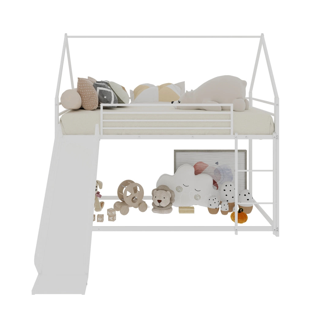 Letto a castello in metallo bianco con scivolo e design casetta