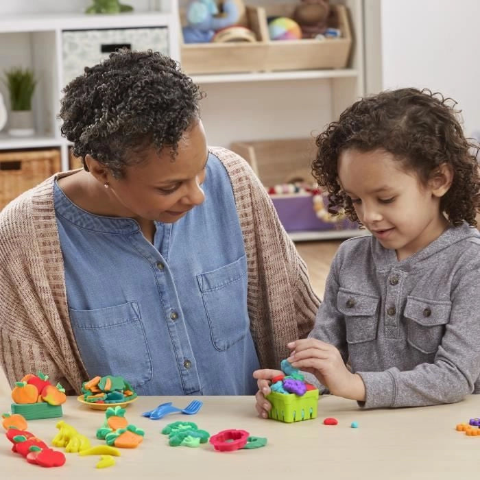 Play-Doh My Little Garden, Scatola di pasta modellabile per coltivare fiori e frutti con accessori, dai 3 anni in su