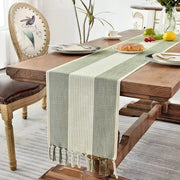 Tavolo da pranzo in stile rustico con macramé di cotone, 180 cm, pennelli da mano, colore salmone.