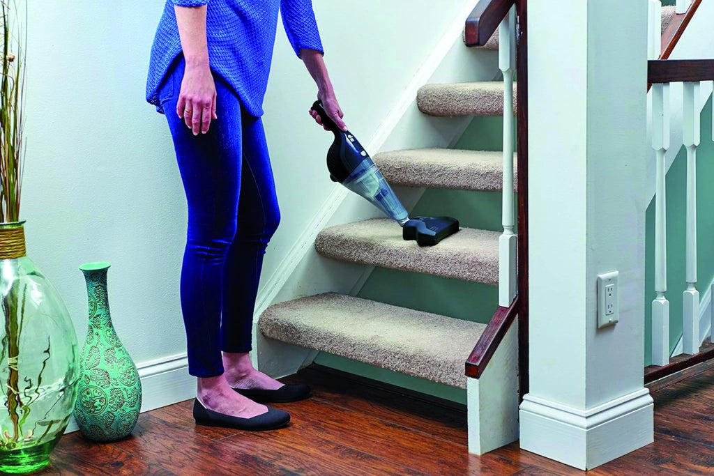 Black+Decker SCOPA RICARICABILE 4 IN 1 NSVA315J-QW'' 10,8V/ 1,5 AH