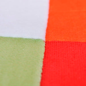 Poltrona a Cubo con Gambe Cromo e Design Patchwork in Tessuto