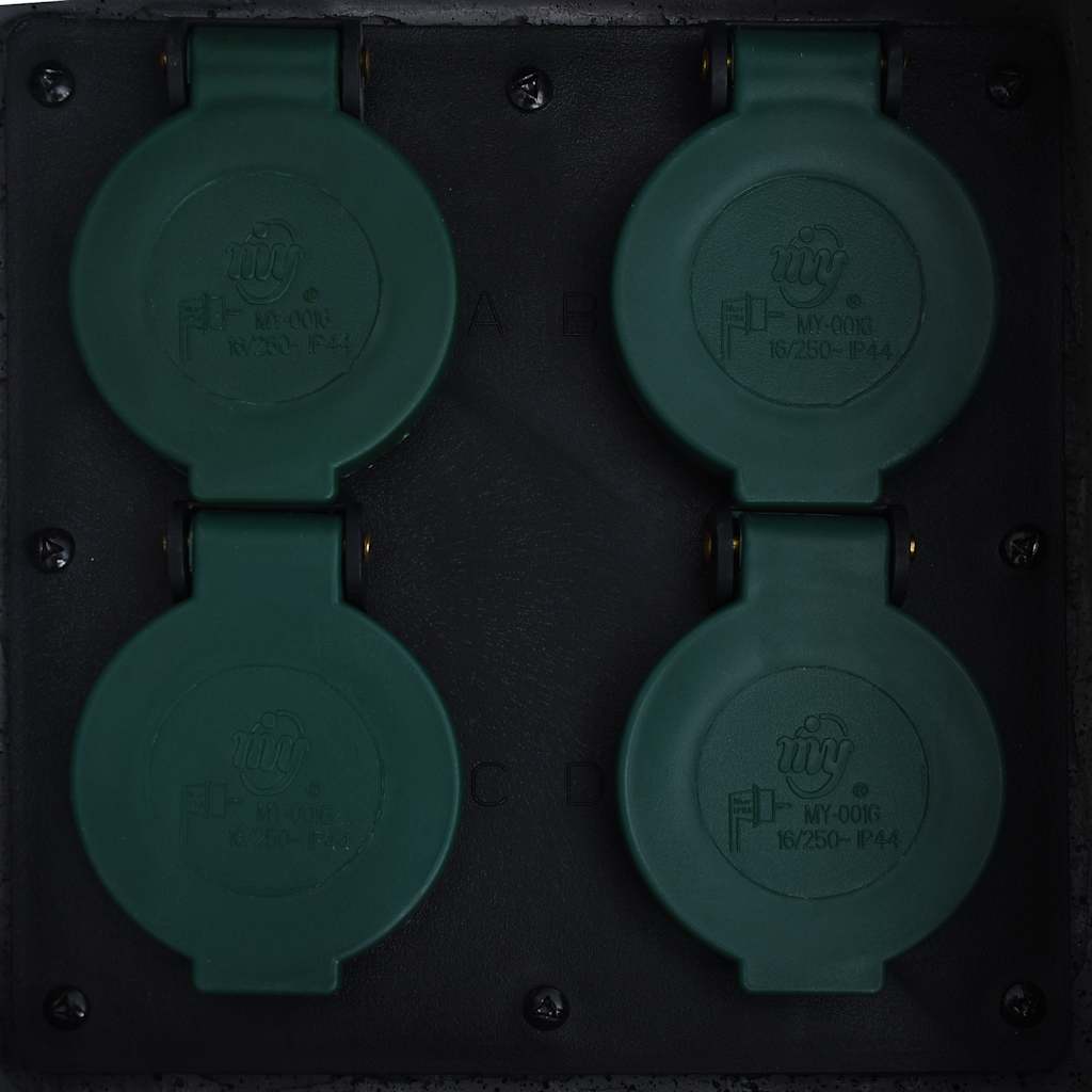 Presa da Esterno 4 Spine Resistente all'Acqua Poliresina Grigia 48541