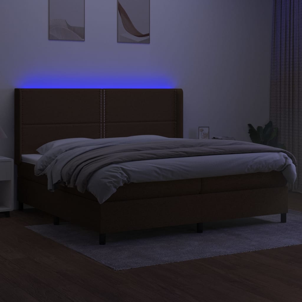 Letto a Molle Materasso e LED MarroneScuro 200x200cm in Tessuto 3138264