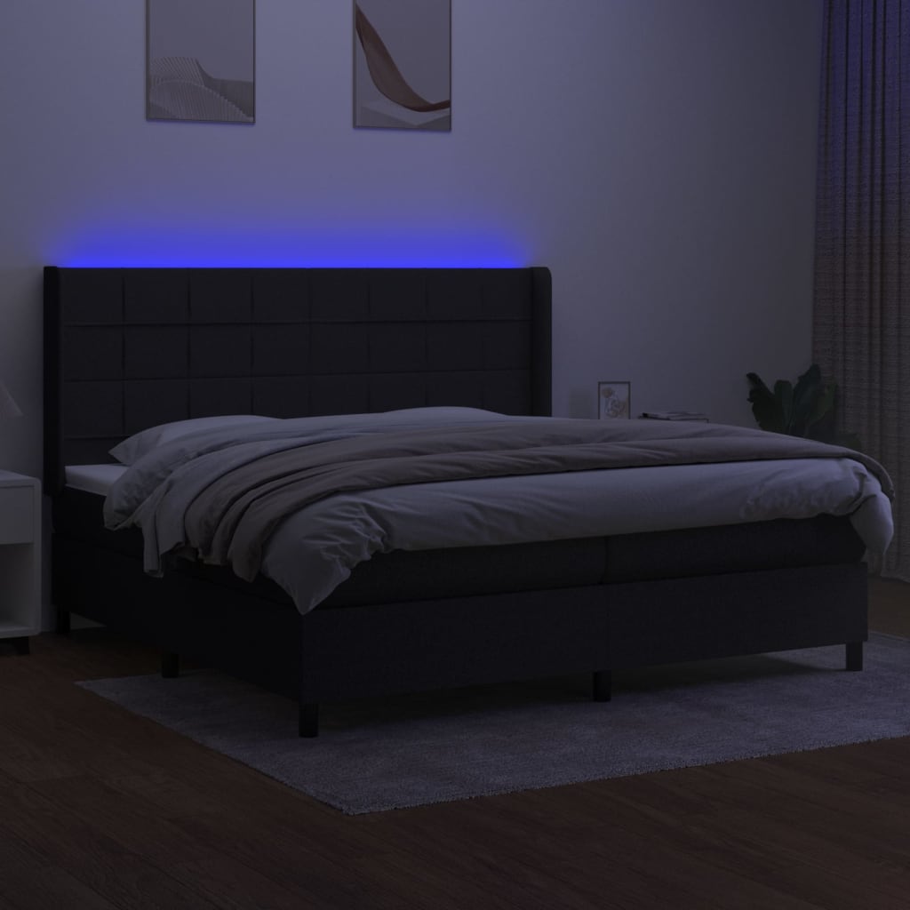 Letto a Molle Materasso e LED Nero 200x200cm in Tessuto 3138343