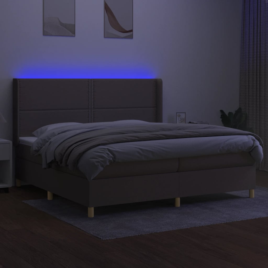Letto a Molle Materasso e LED tortora 200x200cm in Tessuto 3138825