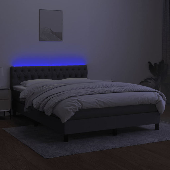Letto a Molle Materasso e LED Grigio Scuro 140x200cm in Tessuto 3133398