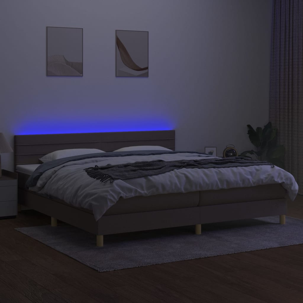 Letto a Molle Materasso e LED tortora 200x200cm in Tessuto 3133825